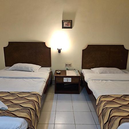 Hotel Indsurya Dibrugarh Eksteriør billede