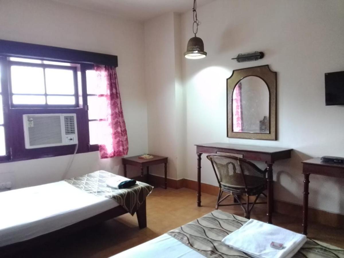 Hotel Indsurya Dibrugarh Eksteriør billede