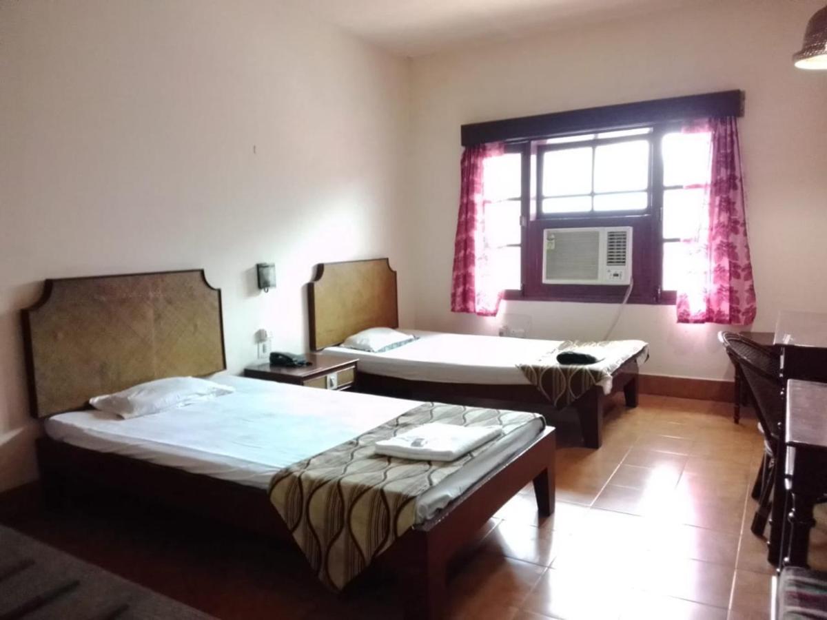 Hotel Indsurya Dibrugarh Eksteriør billede