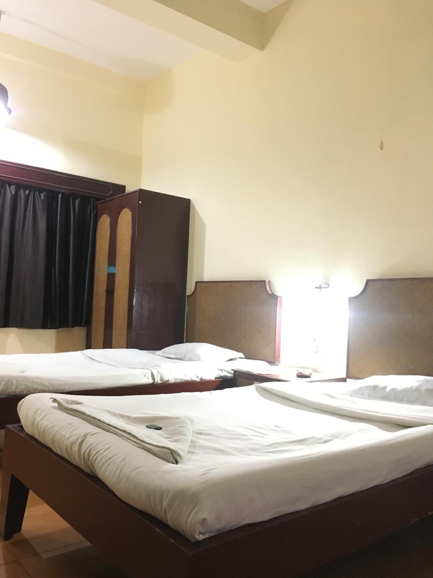 Hotel Indsurya Dibrugarh Eksteriør billede