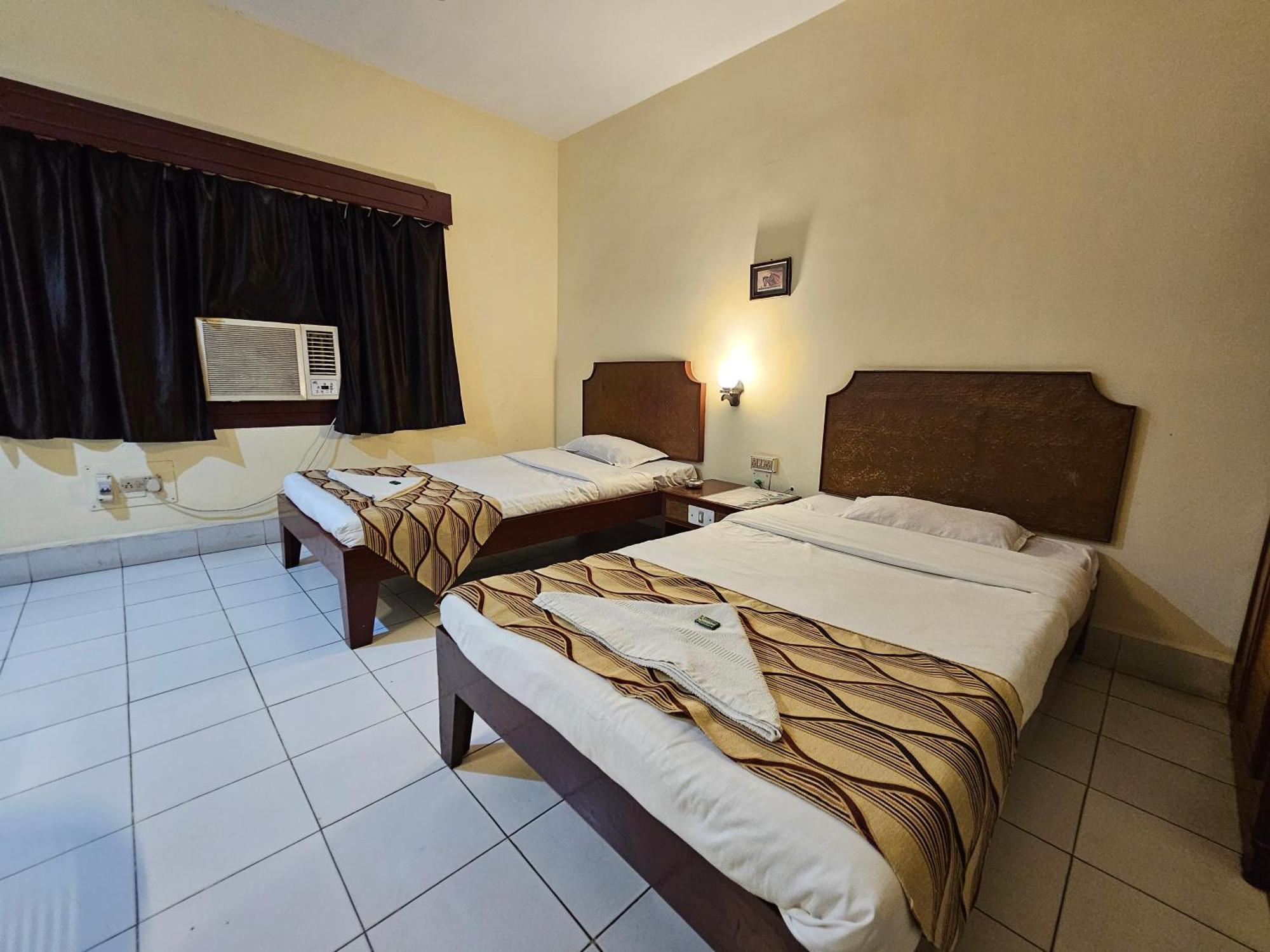 Hotel Indsurya Dibrugarh Eksteriør billede